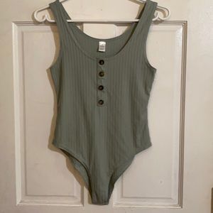 5 Below One Piece 🙂